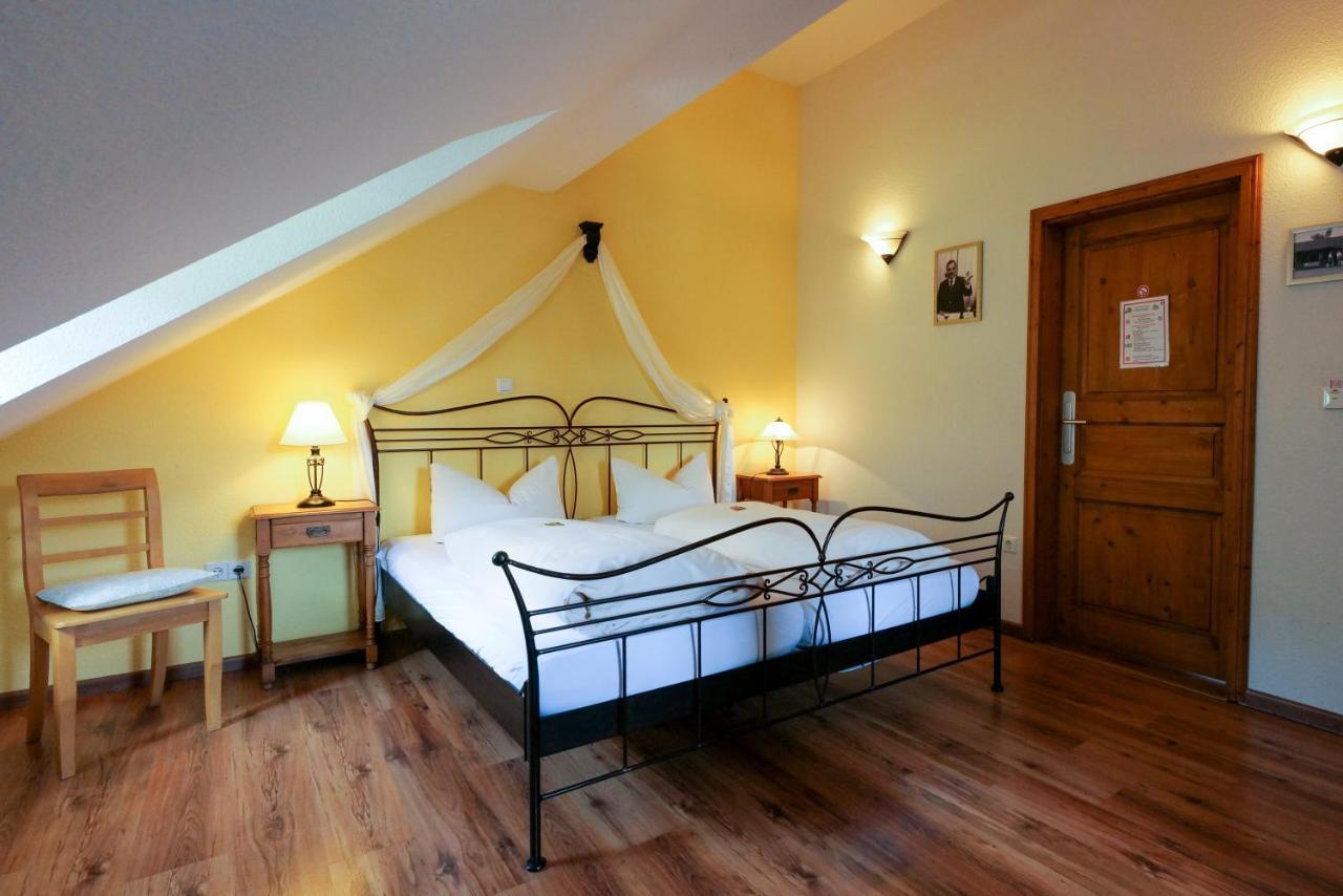 Hotel Alte Buergermeisterei Ediger-Eller Kültér fotó